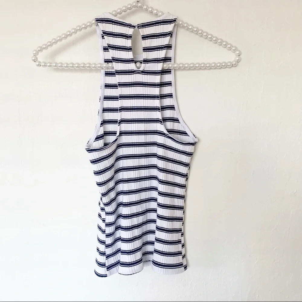 Frame Racerback Keyhole Tank - Picture 6 of 12